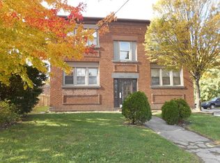 1488 W 117th St, Lakewood, OH 44107