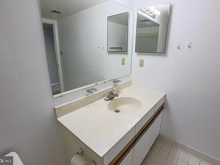 2903 Fallstaff Rd #501 — Photo 25