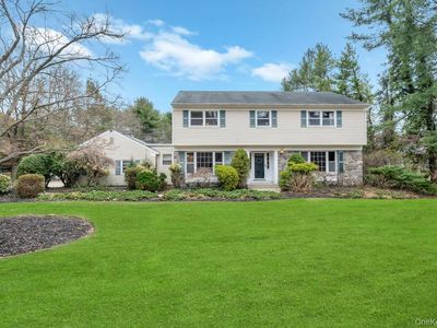 330 Edgewood Avenue, Smithtown, NY, 11787
