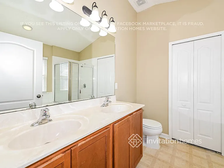 9098 Gloucestershire Ct — Photo 14