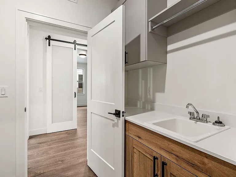 1806 N Black Elm Ln — Photo 31