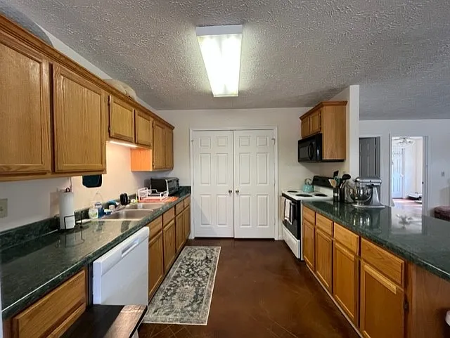2 bed, 1187 sqft, $1,400 — Photo 3