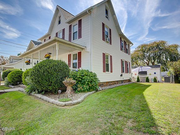 3rd image of 528 Jordan Ave