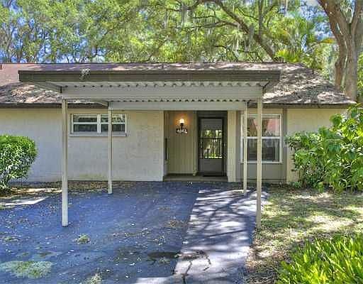 1st image of 4867 Village Gardens Dr