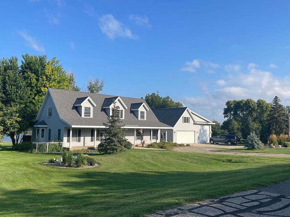 1st image of 560 Horseshoe Dr