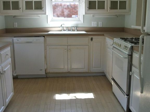 5th image of 1700 Brighton Ave