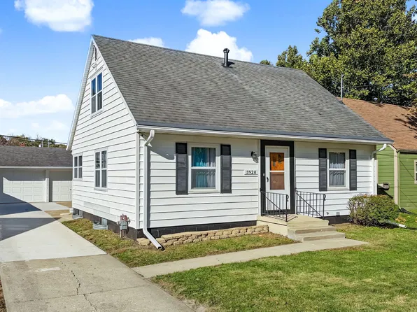 3928 1st St, Des Moines, IA 50313