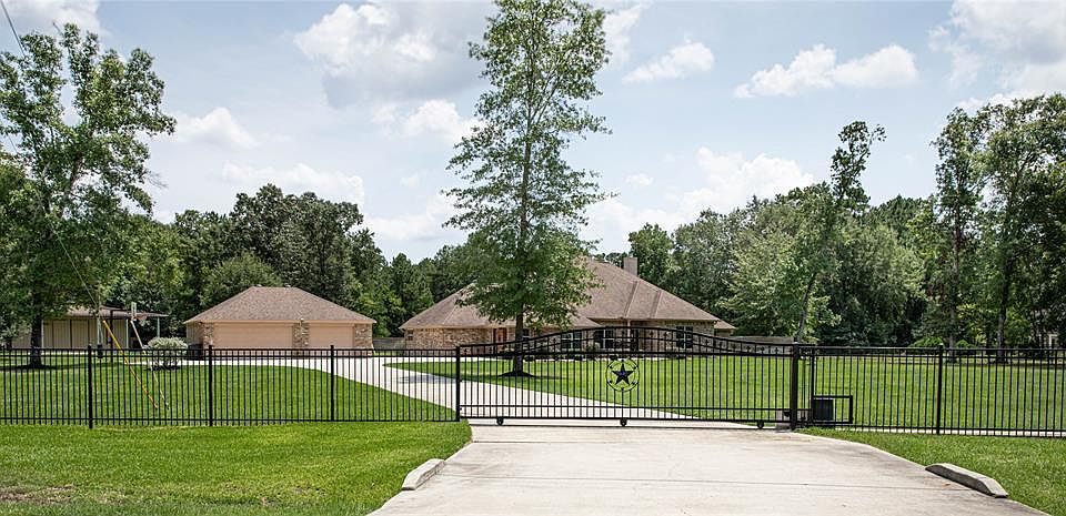 1st image of 23966 Mossy Oaks Dr