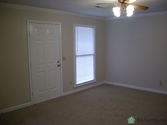 5th image of 4440 Bonnell Dr NW APT A