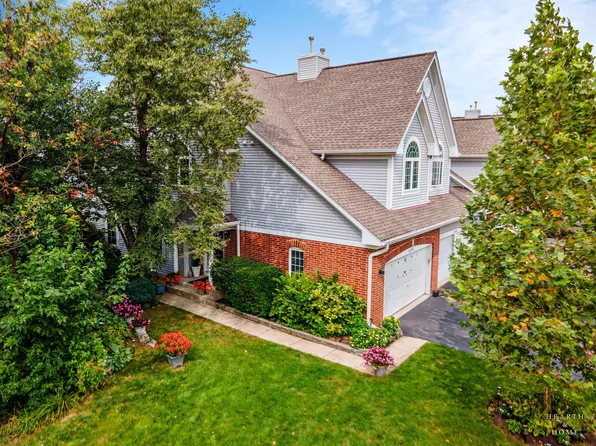 1024 N Earls Ct, Palatine, IL 60067