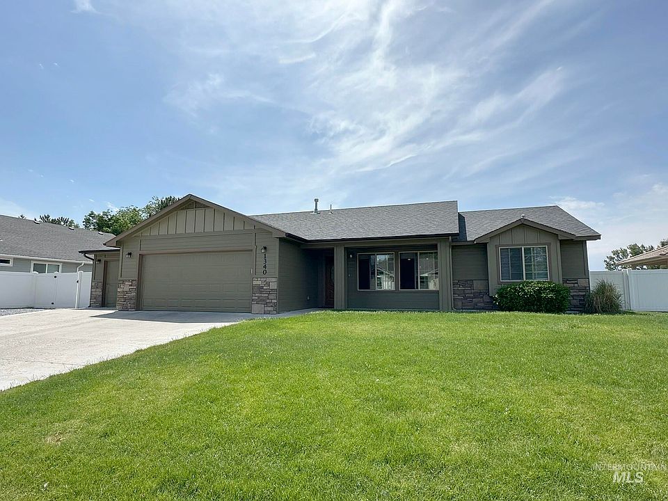 1st image of 1340 Jakes Dr