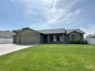 1340 Jakes Dr, Ontario, OR 97914