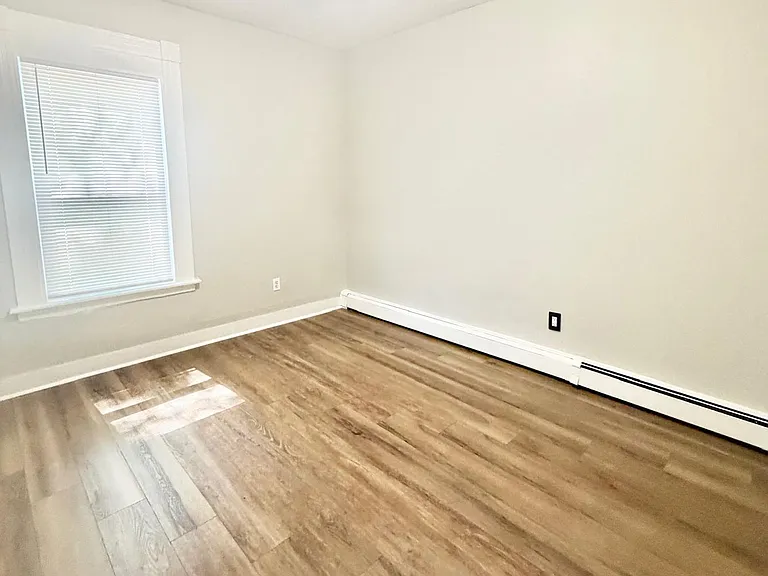 38 Daggett St #1 — Photo 5