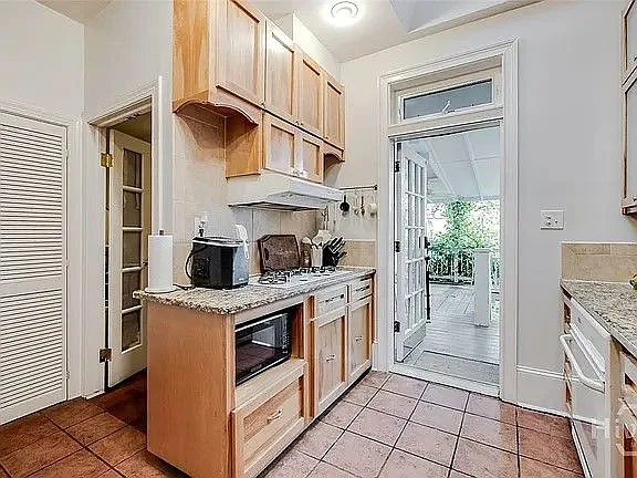 216 W Bolton St #MAIN HOUSE — Photo 9