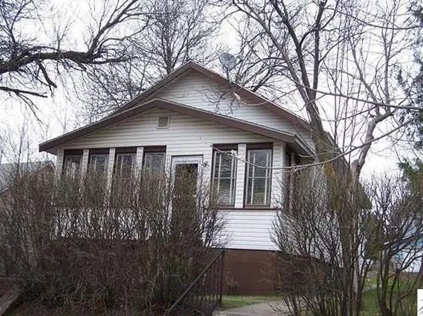 810 Douglas Ave, Eveleth, MN 55734