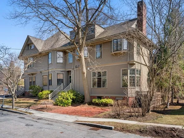 130 Brattle St #B, Cambridge, MA 02138
