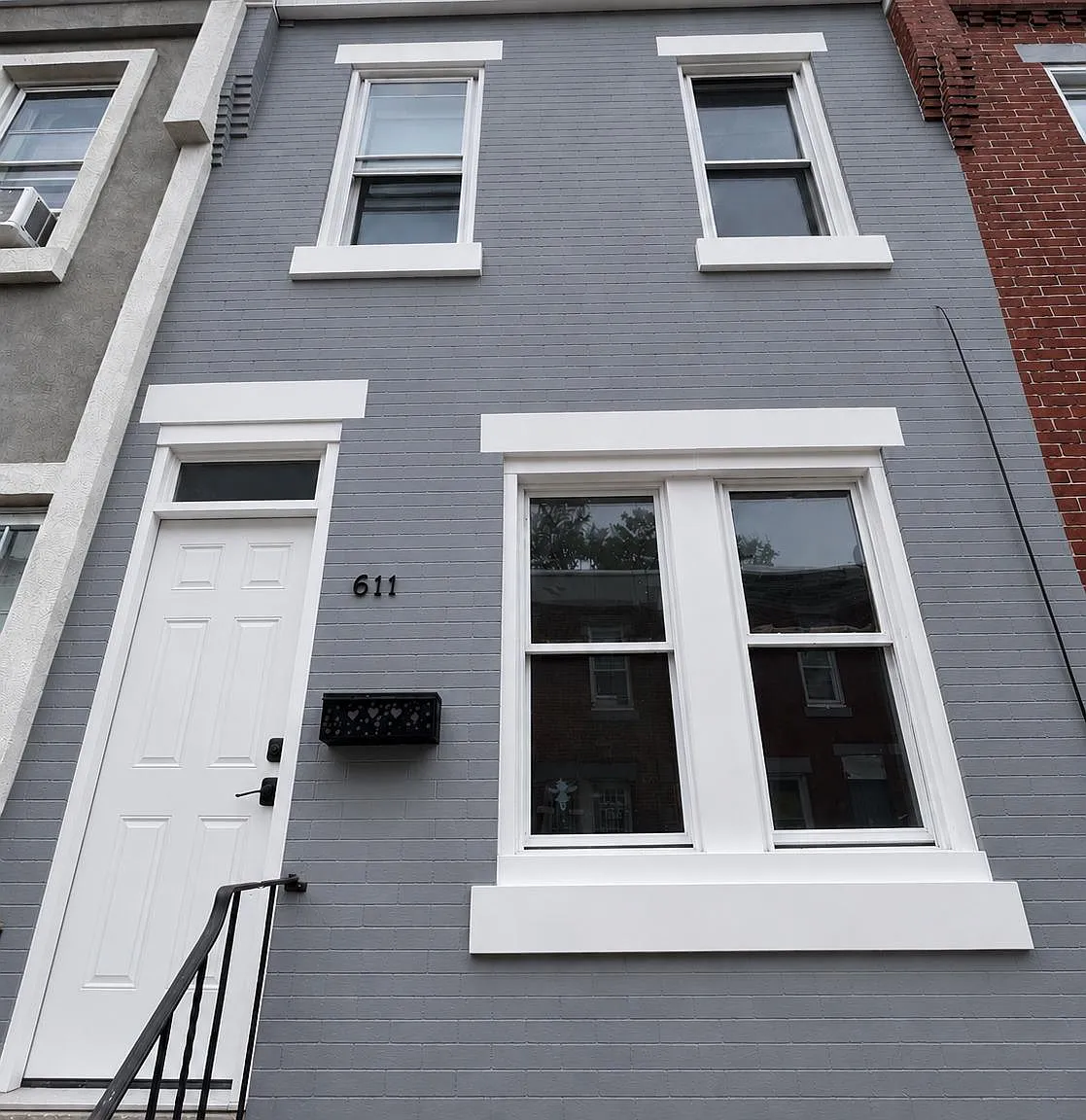 3 bed, 1.0 bath, 1064 sqft, $1,500 — Photo 1