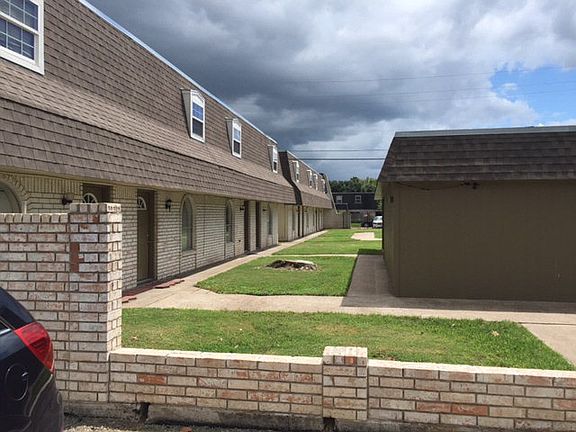 3rd image of 1805 Lawndale Ave