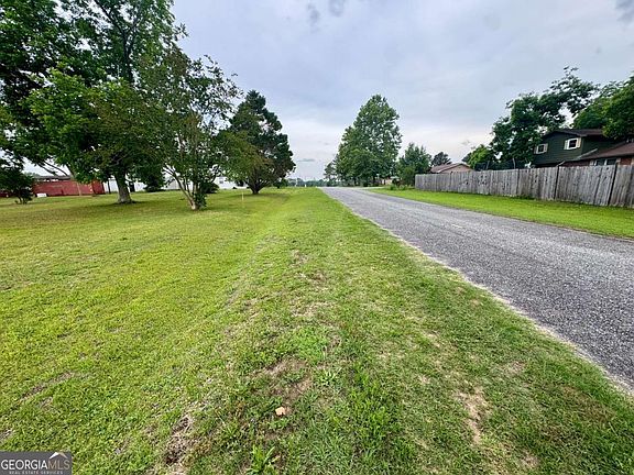 3rd image of 3 Grimsley Rd