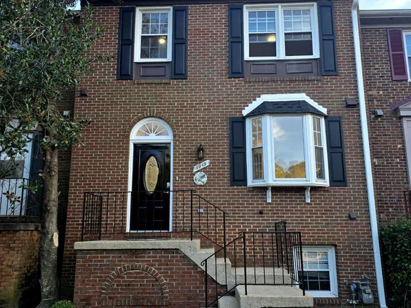 7913 Edinburgh Dr, Springfield, VA 22153