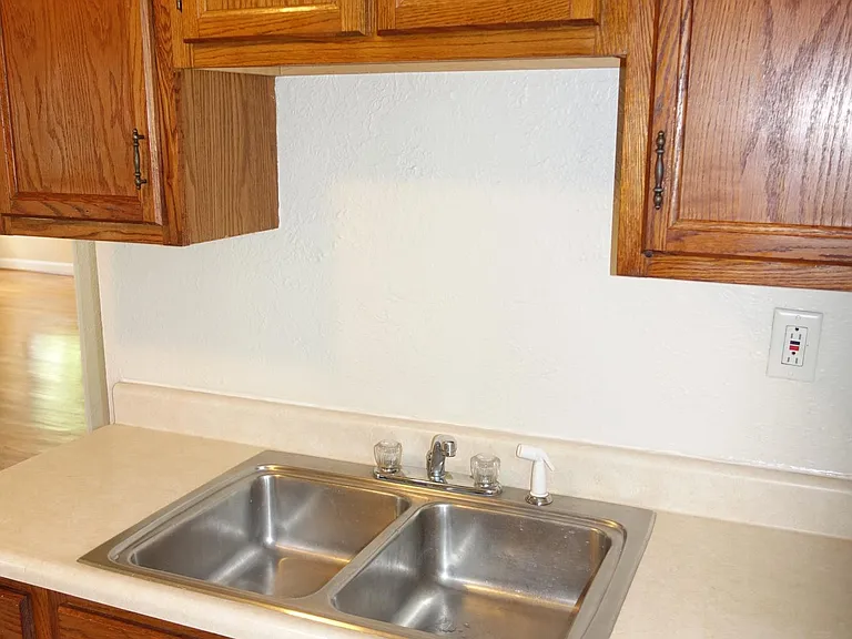 26 Merzen Ct — Photo 12