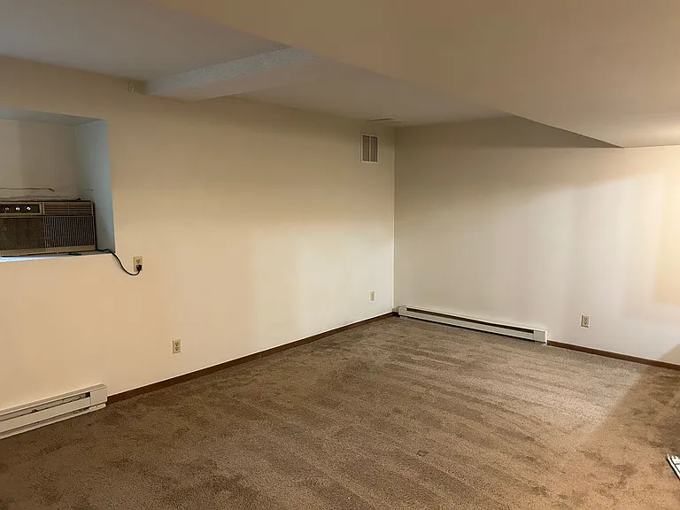 442 Belgrade Ave — Photo 13