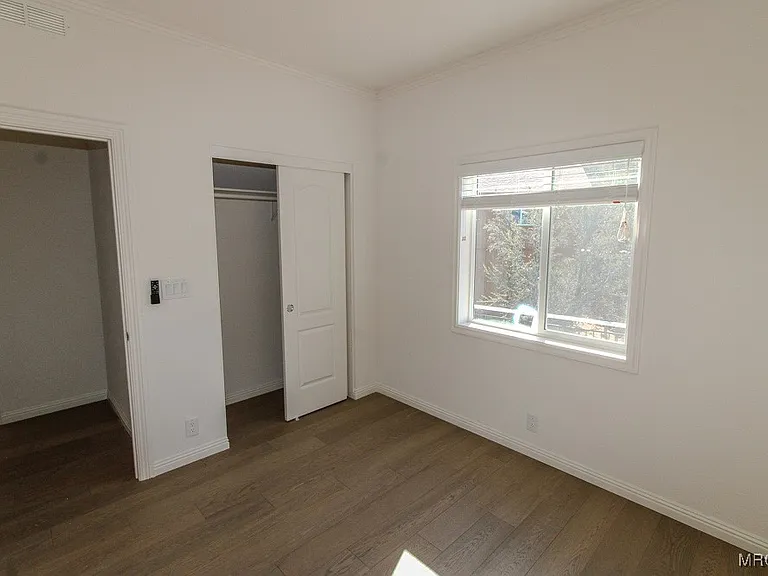 1336 La Crescenta Dr #1 — Photo 30