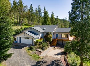 1306 Lewis Rd, Prospect, OR 97536