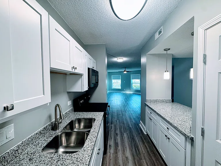 Clear Lake Place — Photo 91