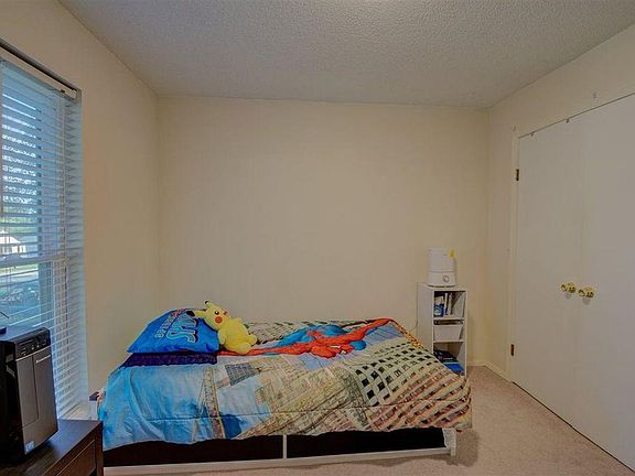 2nd image of 2351 Eveningview Dr