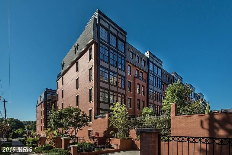 Gaslight Square (Section 2)