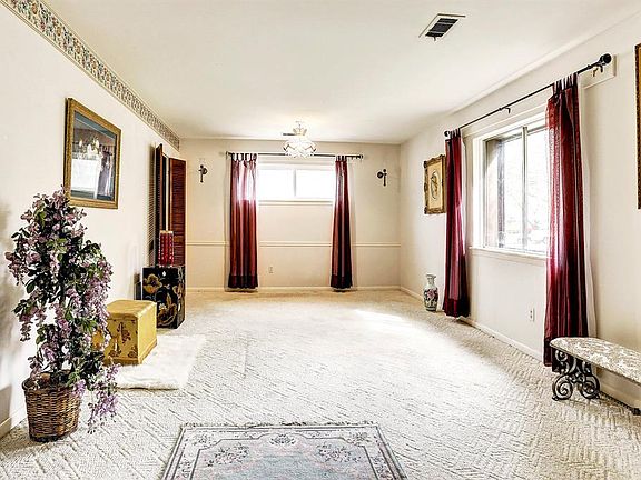 5th image of 7726 Pella Dr