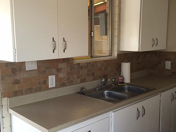 4th image of 10619 N 15th Way APT B