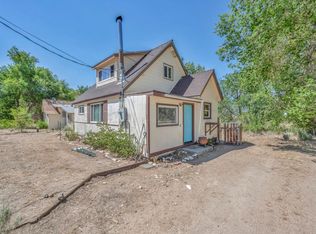 330 Meadow Dr, Coleville, CA 96107