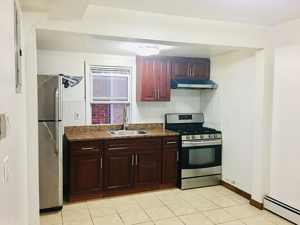 1st image of 34 Conger St APT 2