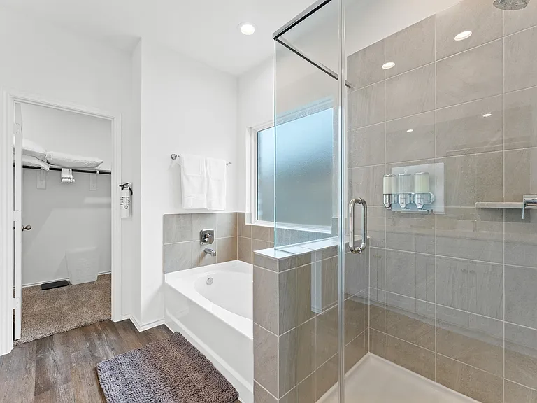 Master's suite Bathroom