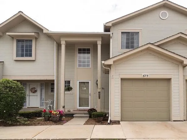 675 Liberty Pointe Dr, Ann Arbor, MI 48103