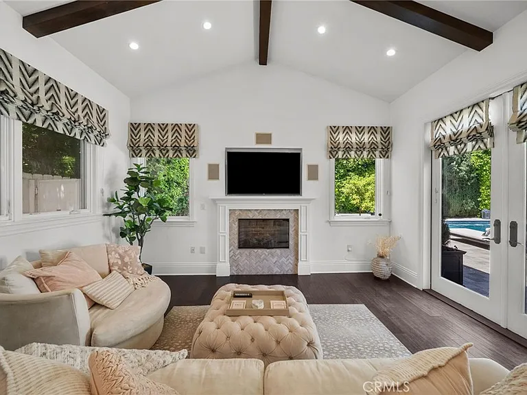 4917 Edgerton Ave — Photo 12