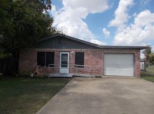 114 Meeker Rd, Kerrville, TX 78028