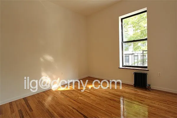 Rented by City Connections Realty | media 16