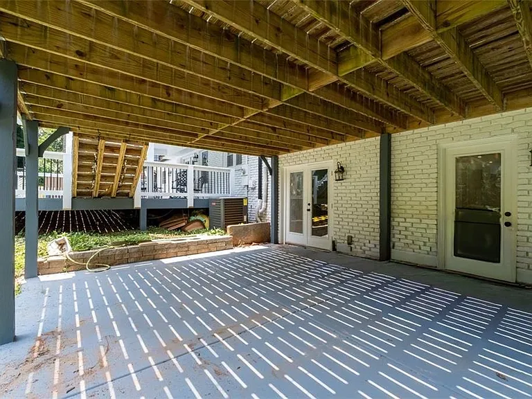353 Westside Dr — Photo 23