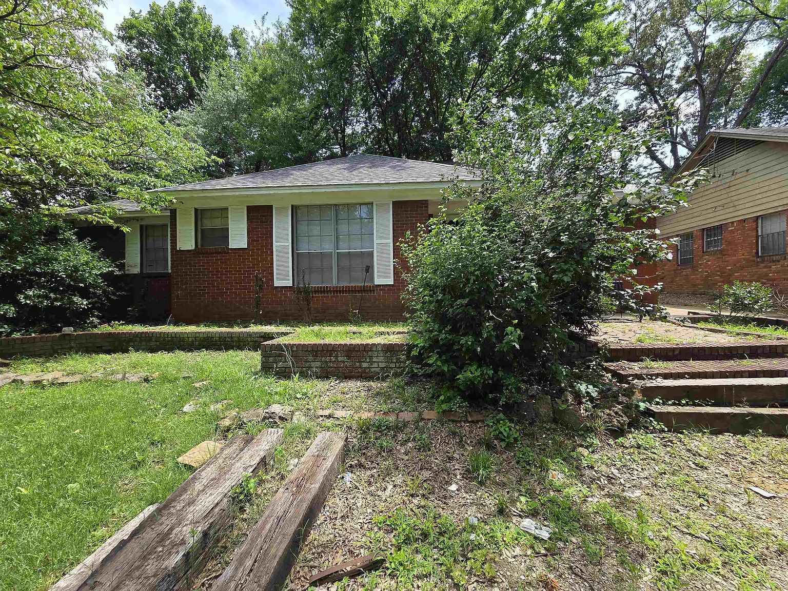 3 bed, 2.0 bath, 1540 sqft, $1,295 — Photo 1