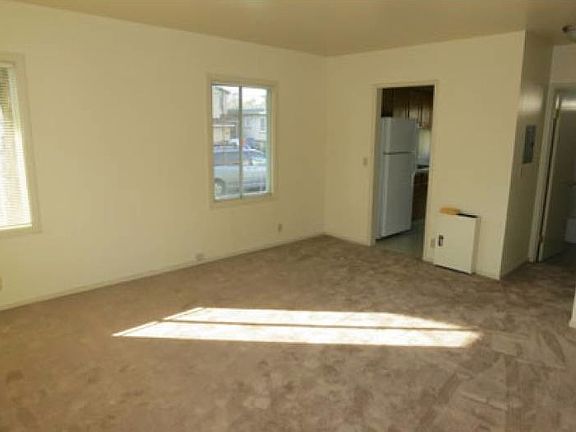 Photos shown of similar unit