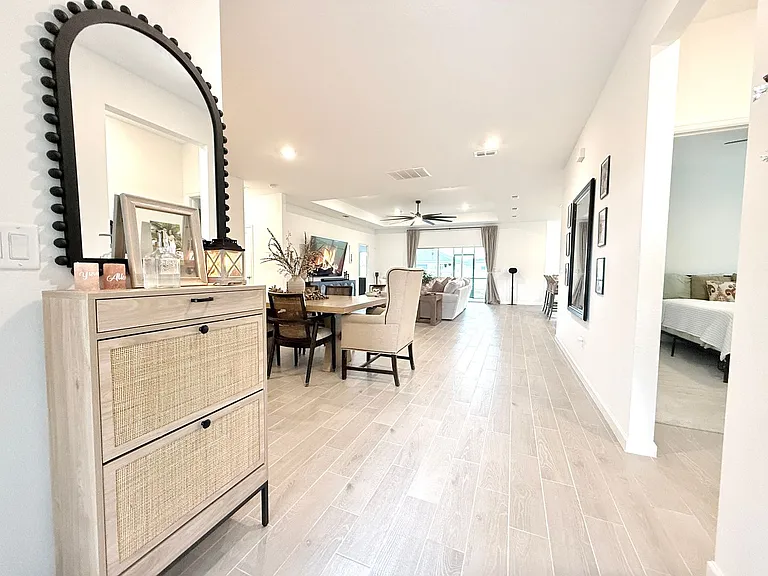 9797 Giada Dr — Photo 6