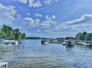 23 Lakeview Rd, Webster, MA 01570