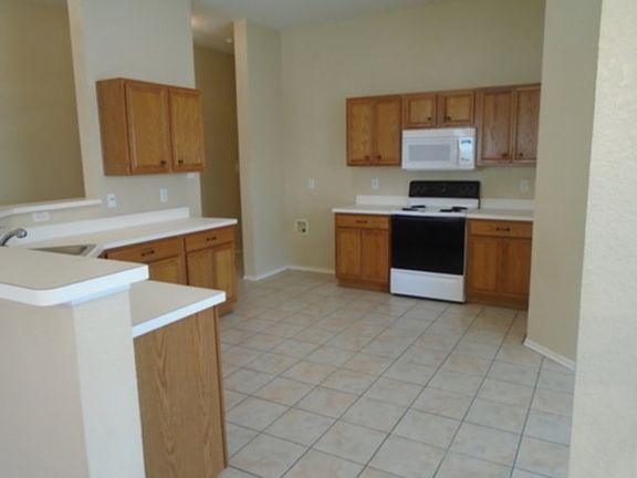 3rd image of 11140 Pleasant Wood Ln