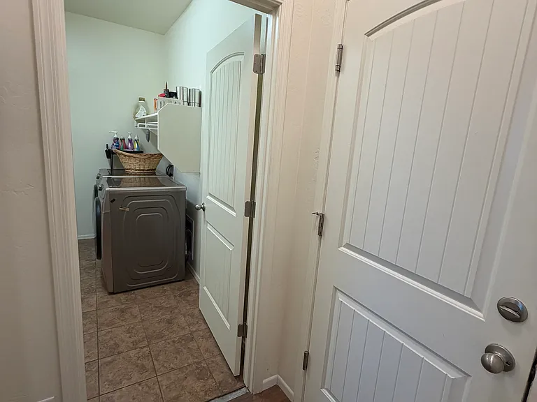 17621 W Daley Ln — Photo 30