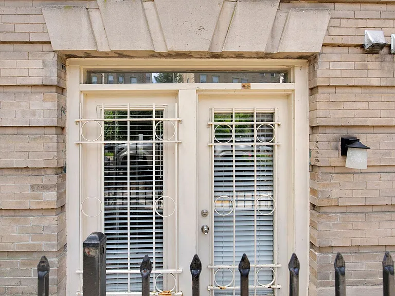 1801 Calvert St NW #G9 — Photo 3