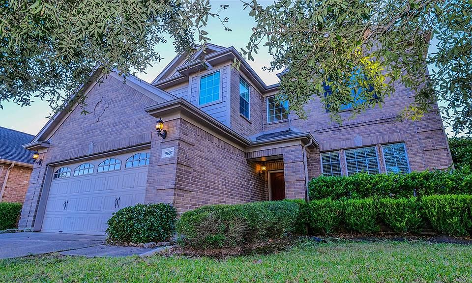 1st image of 9607 W Amber Bluff Ln