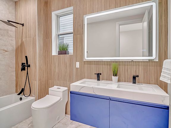 5th image of 10 Williams Ave #1